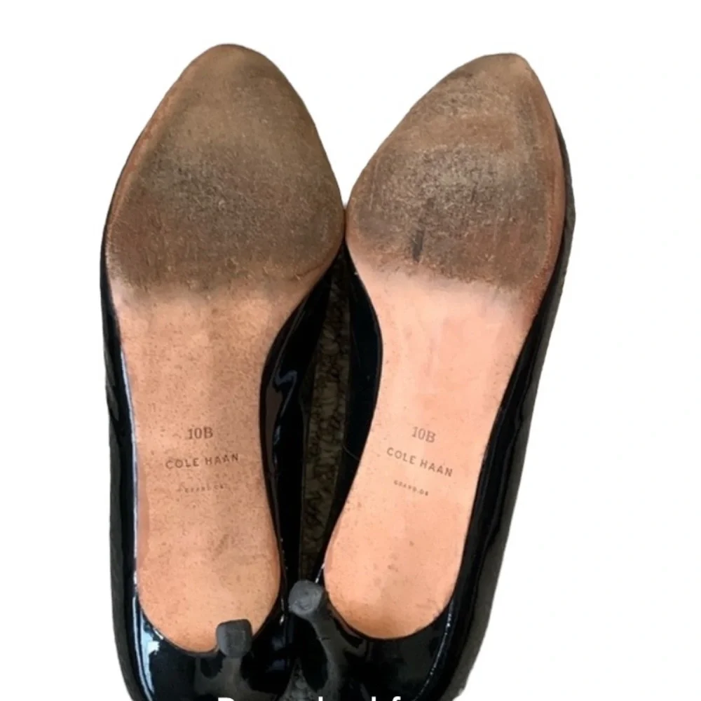 Cole Haan size 10 black patent leather women’s pumps leather sole